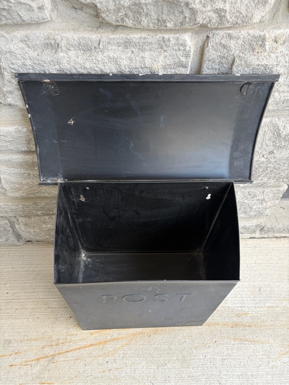 Old Black Post Mailbox - Picture 5 of 5